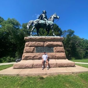 Meet your Posher, Chad